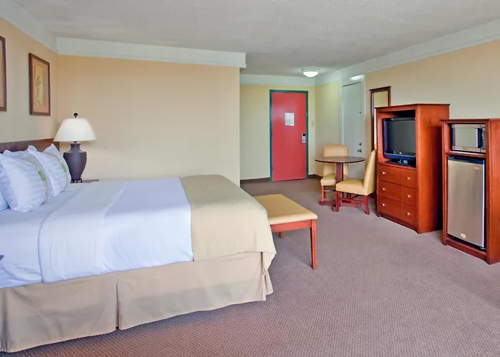 Holiday Inn Ponce & El Tropical Casino By Ihg