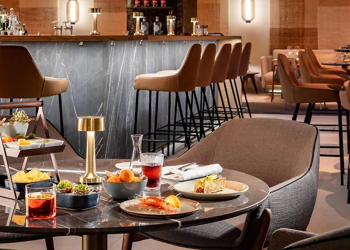 Ritz-Carlton,
