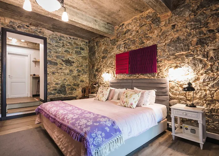 Hotels Close to Airport Chalet Saudade