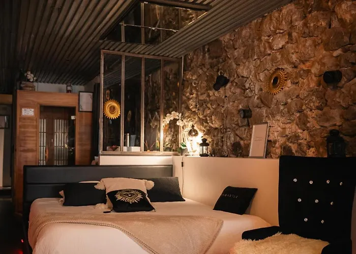 Sweet Loft Grenoble-Love Room avec jacuzzi&sauna