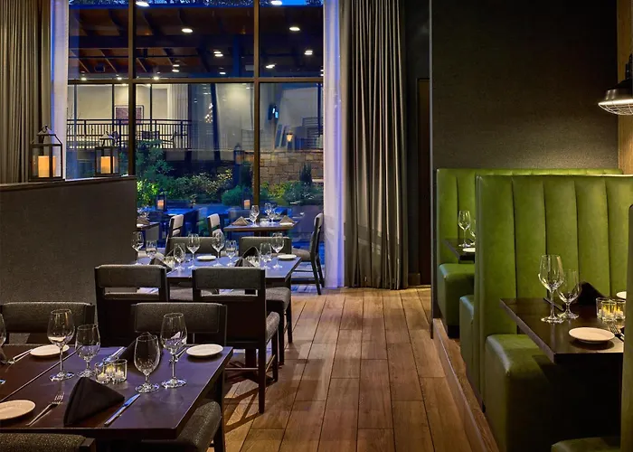 Hotels With Four Stars Embassy Suites By Hilton Gatlinburg Resort