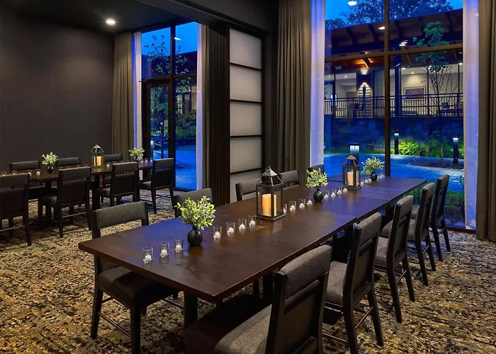 Hotels With Four Stars Embassy Suites By Hilton Gatlinburg Resort