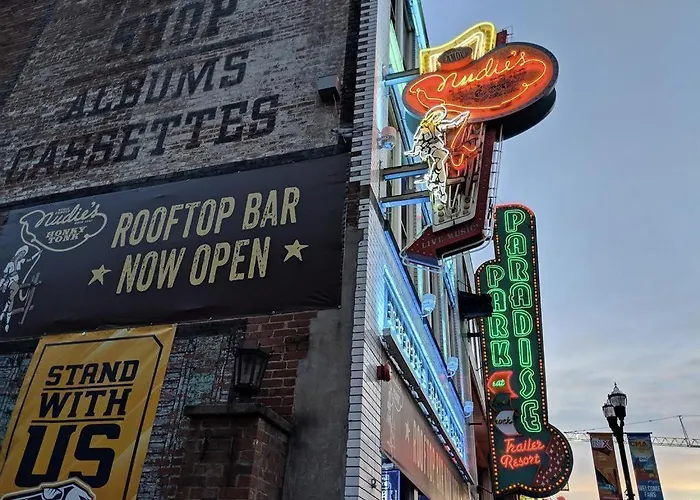 Nashville Downtown Hostel - Adults Only