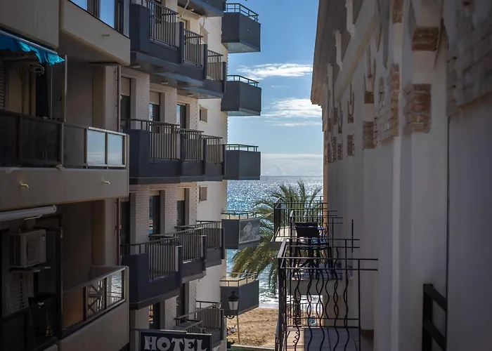 Apartamentos Senabre Palais