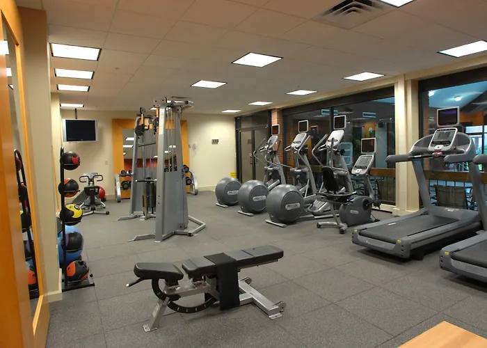 Hotels Close to Airport Doubletree By Hilton Syracuse