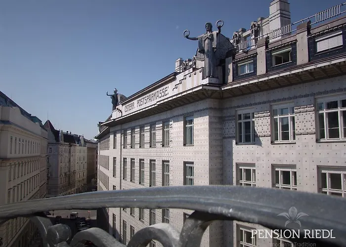 Cheap hotel: Pension Riedl