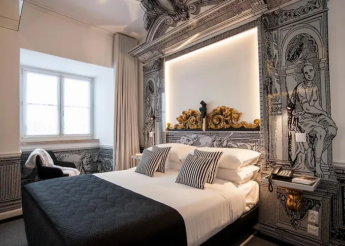 Teatro Boutique Rooms & Suites