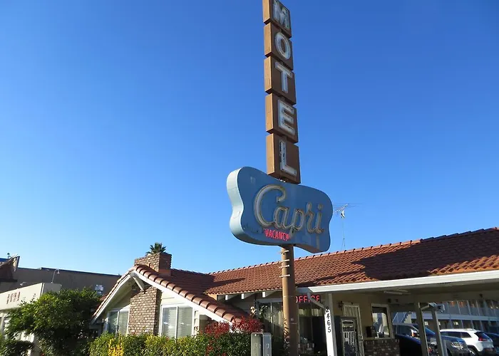 Capri Motel