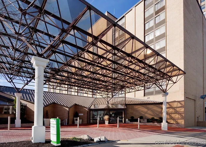 Сity center hotels Holiday Inn Allentown Center City