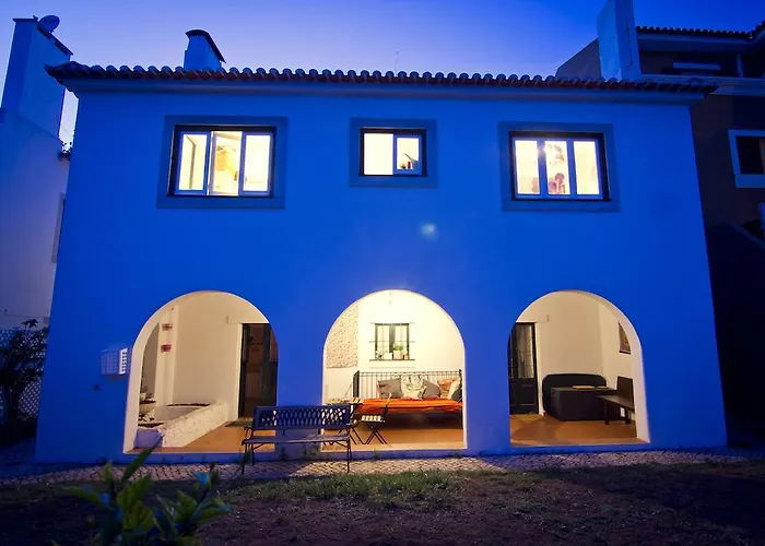 Cascais Boutique Hostel