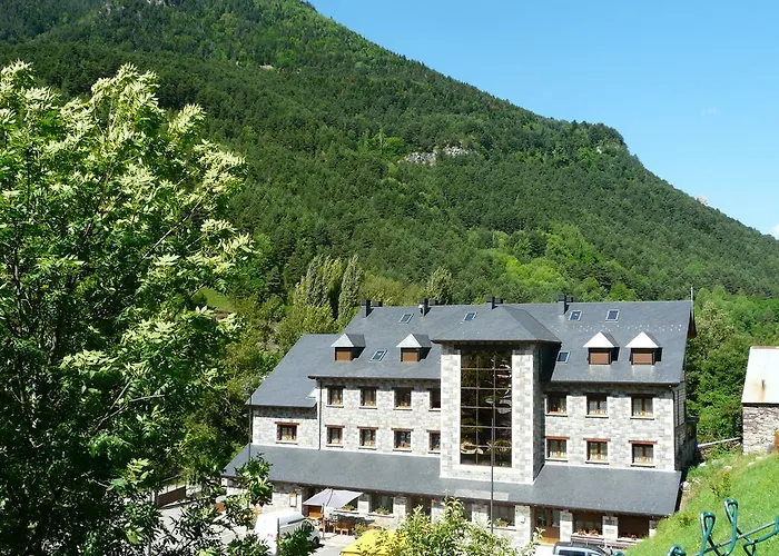 Hotel de esquí: Complejo Turistico Camping Bielsa