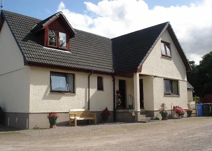 Pet Friendly hotel: Thistle Cottage