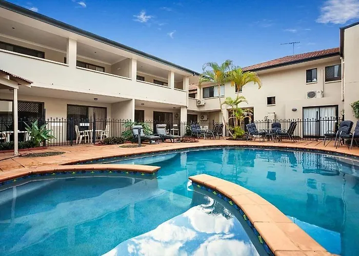 Luxury hotel only: Quest Ascot