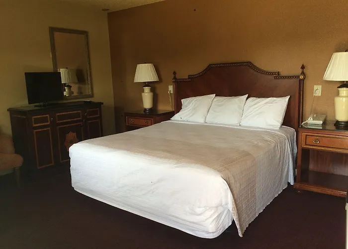 Motels Sundial Lodge