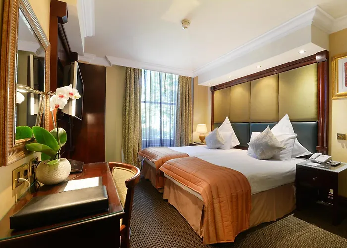 5 star hotel: The Premier Notting Hill