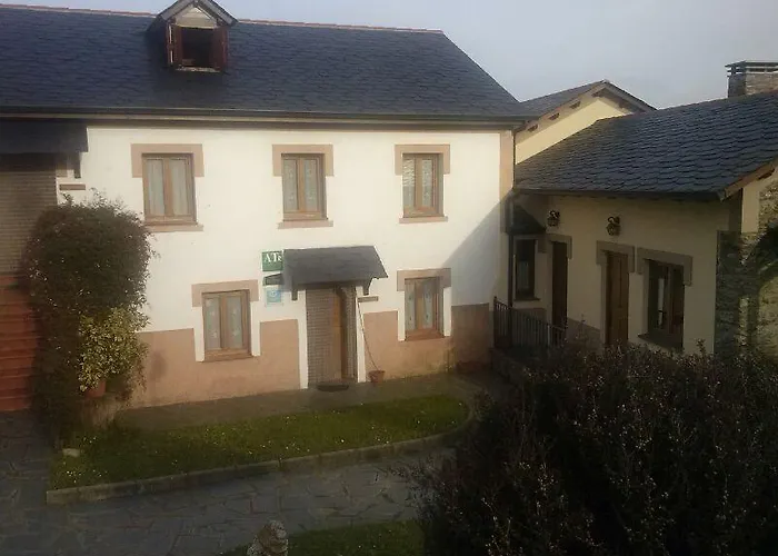 Apartamentos Rurales Romallande