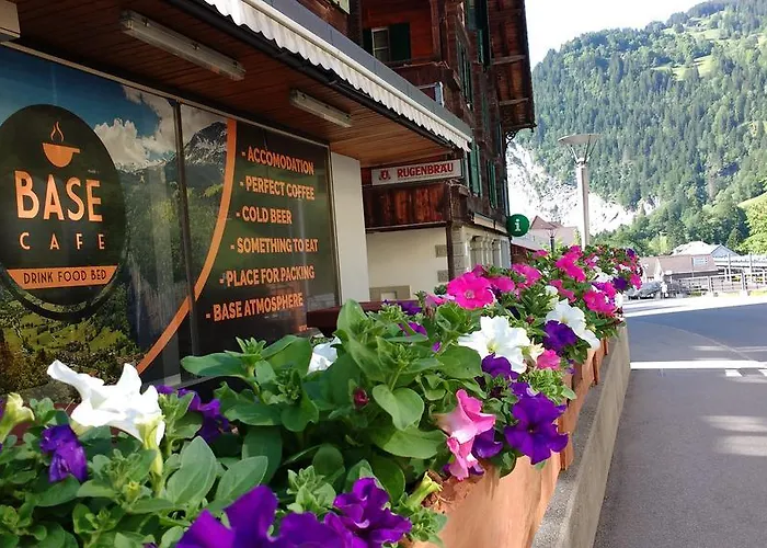 Ferienwohnungen Base Cafe
