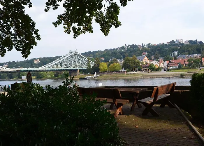 Ferienvermietung: Ferienwohnung an der Elbe