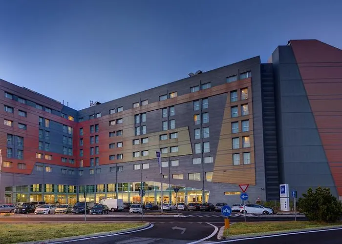 Hotel sulla spiaggia: Ih Hotels Roma Z3