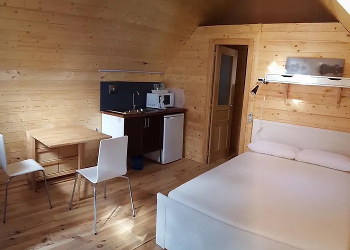 Camping Pico De La Miel La Cabrera