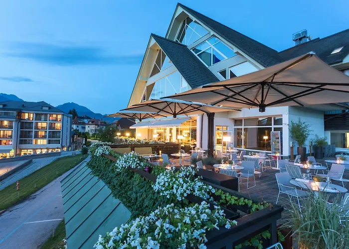 Hotel met zwembad: Hotel Kompas