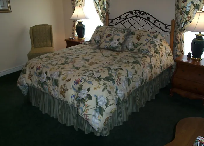 3 star hotels Silver Service Inn