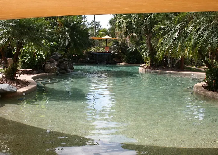 Vacation rental: Cairns Golf Course Apartment