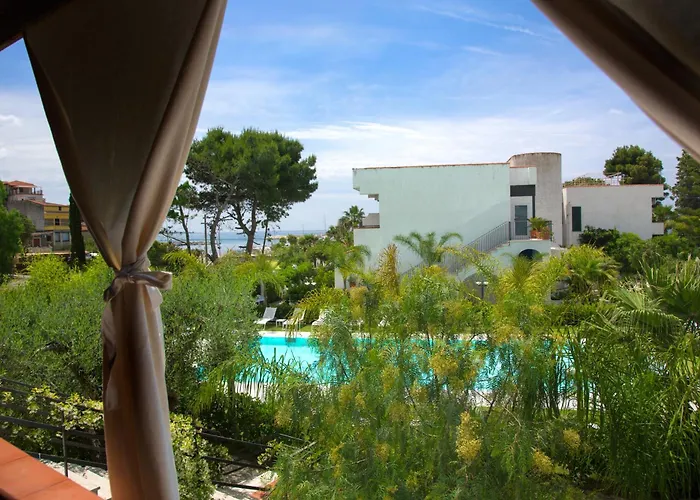 Baia Marticana Residence