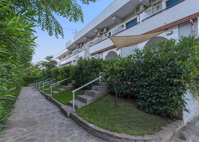 Baia Marticana Residence