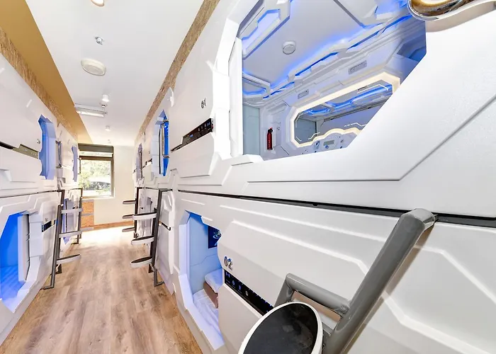 Space Q Capsule Hotel
