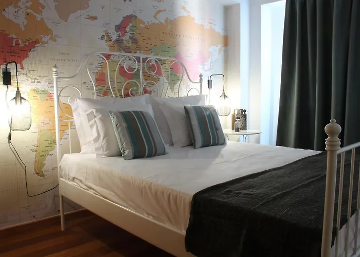 Travellers Pearl By Storytellers