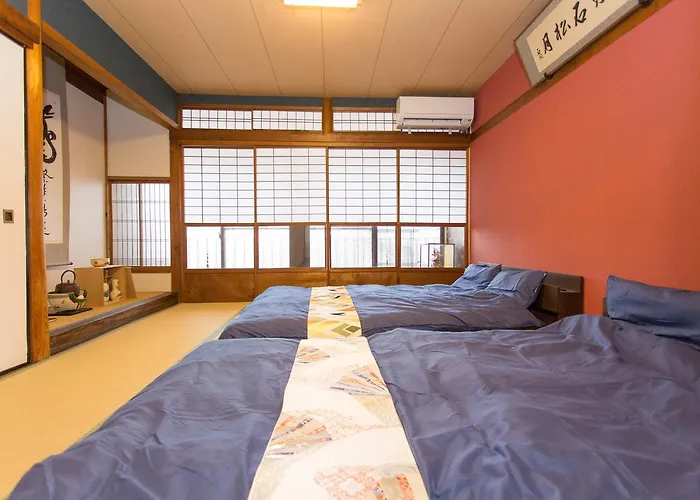 Villa: Guest House Kyorakuya Kinkakuji