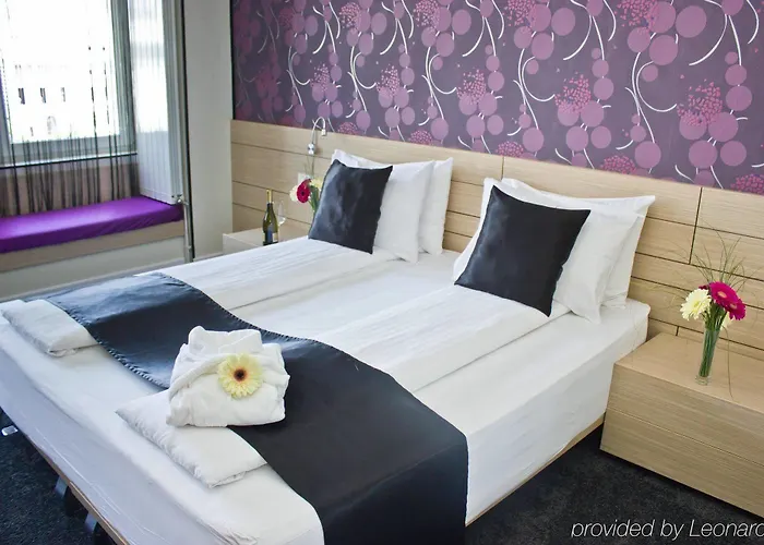 Casino hotel: Z Executive Boutique Hotel