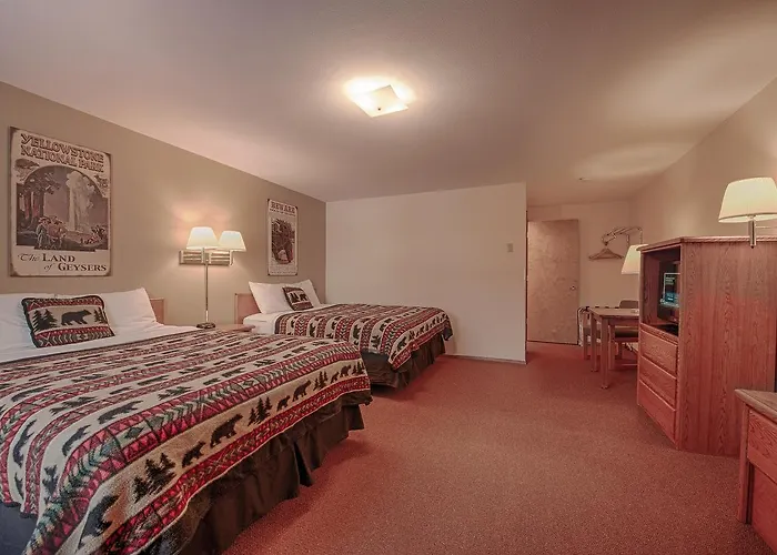 Motel City Center