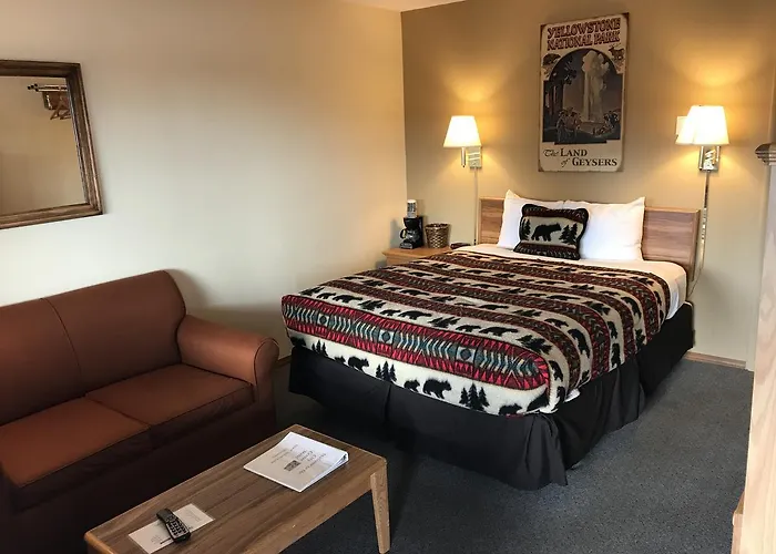 Motel City Center