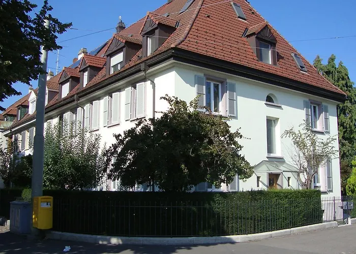 B&B: B&B Laupenring, Basel