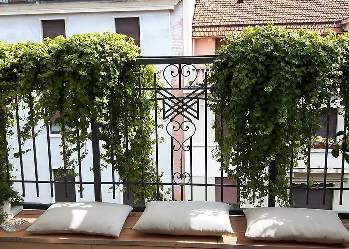 Bronzino House