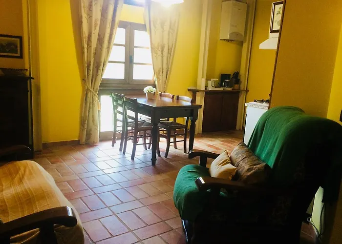 Villa con piscina: Agriturismo Tre Madonne