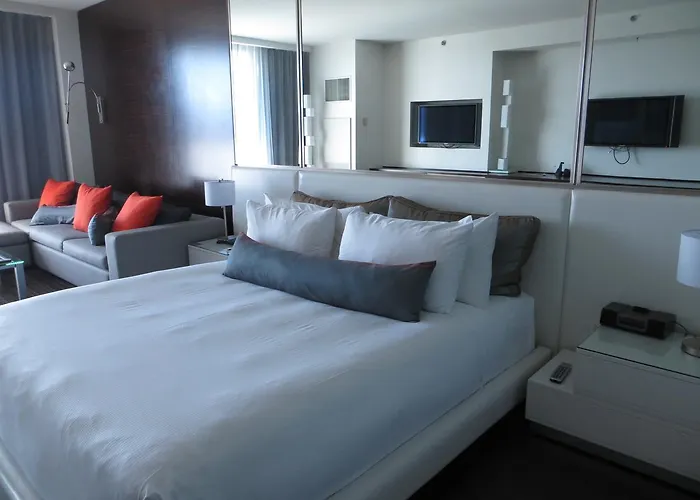 Resort: Palms Place Hotel And Spa