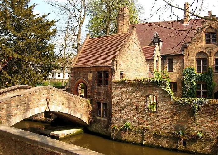 Gastenverblijf: Guest House Nuit Blanche