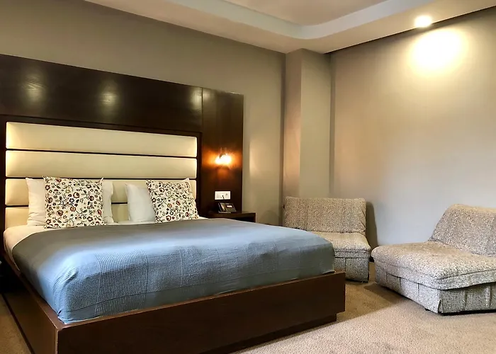 Hotel Cryston
