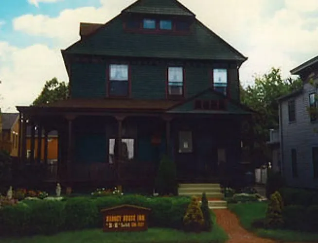 Harney House Inn
