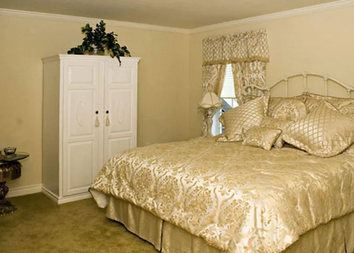 3 star hotels Silver Service Inn