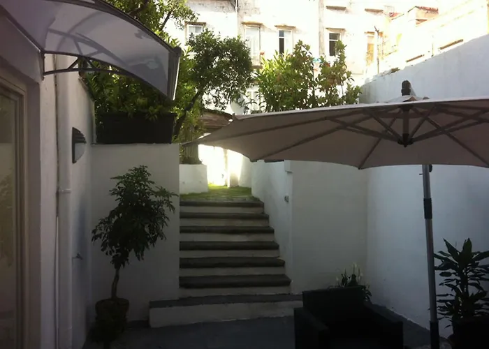 Resort: Il Paradiso di Dante