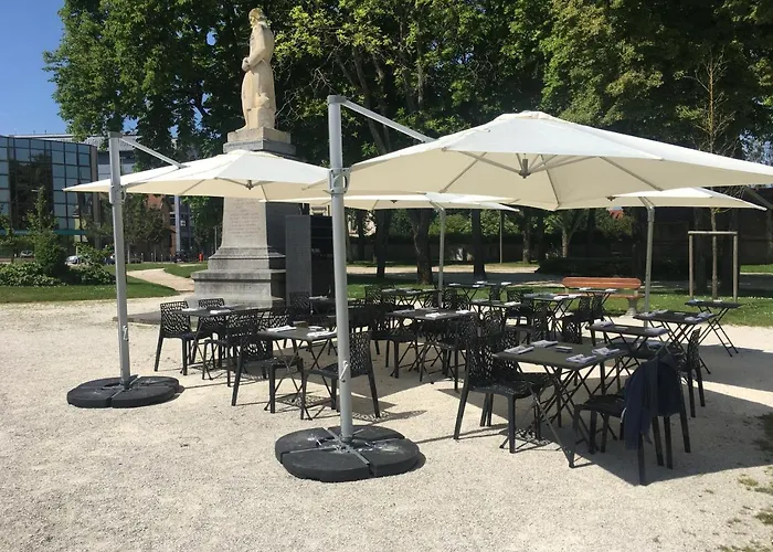 Hôtel Restaurant Des Remparts Chaumont 
