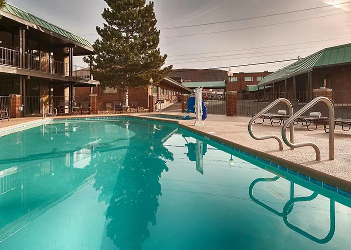 3 star hotel: Baymont By Wyndham Cedar City