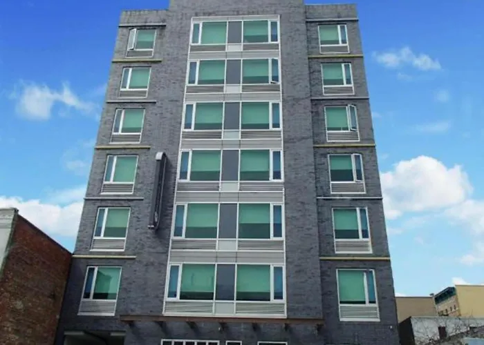 Hotel barato: Umbrella Hotel Bronx