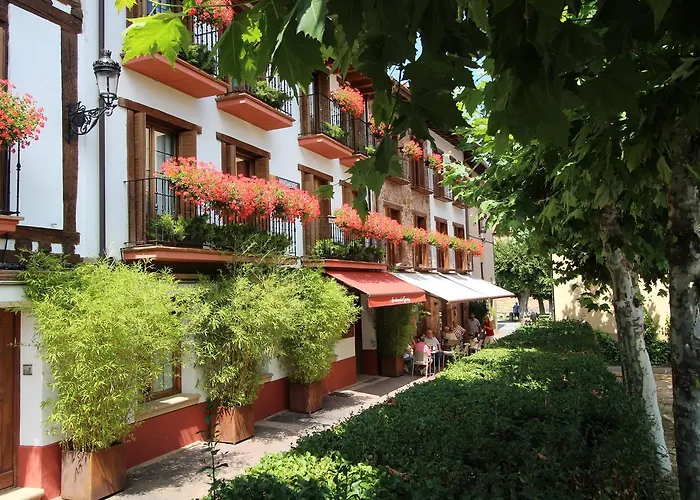 Alquiler de vacaciones: Apartamentos Turísticos Ezcaray