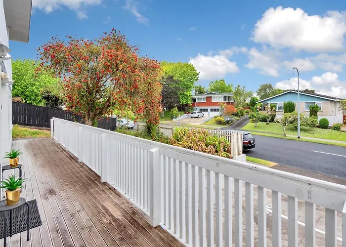 Sunny Side Getaway With Parking And Aircon