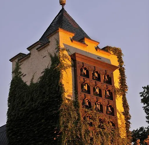 4-Sterne-Hotel: Breuer's Rüdesheimer Schloss